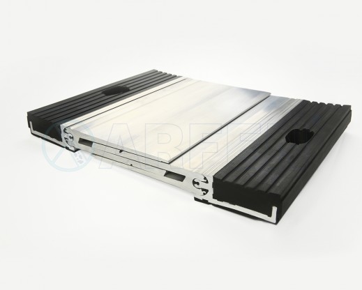 Ширина деформационного шва 200мм